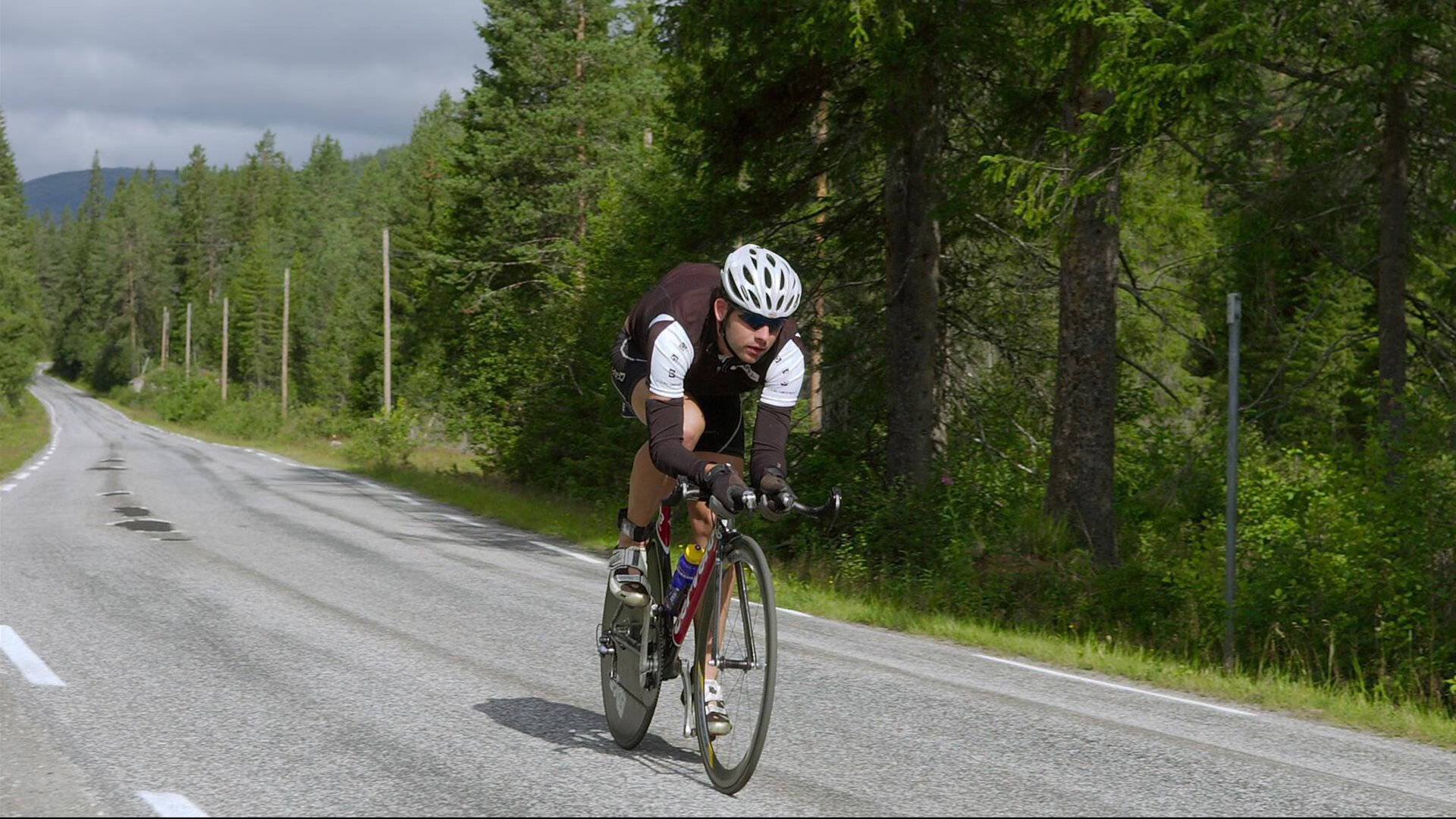 德甲火力全开：攻势雷霆万钧